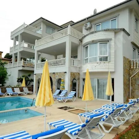 Rainbow Villas Excellent Luxury فيلة